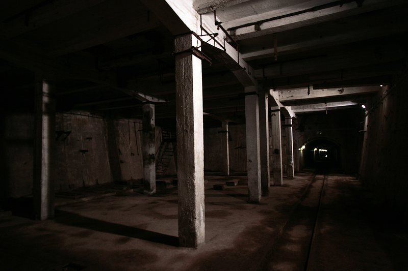 Illustration for article titled Inside the Caverns of Hungary's Abandoned Underground Coal Plant